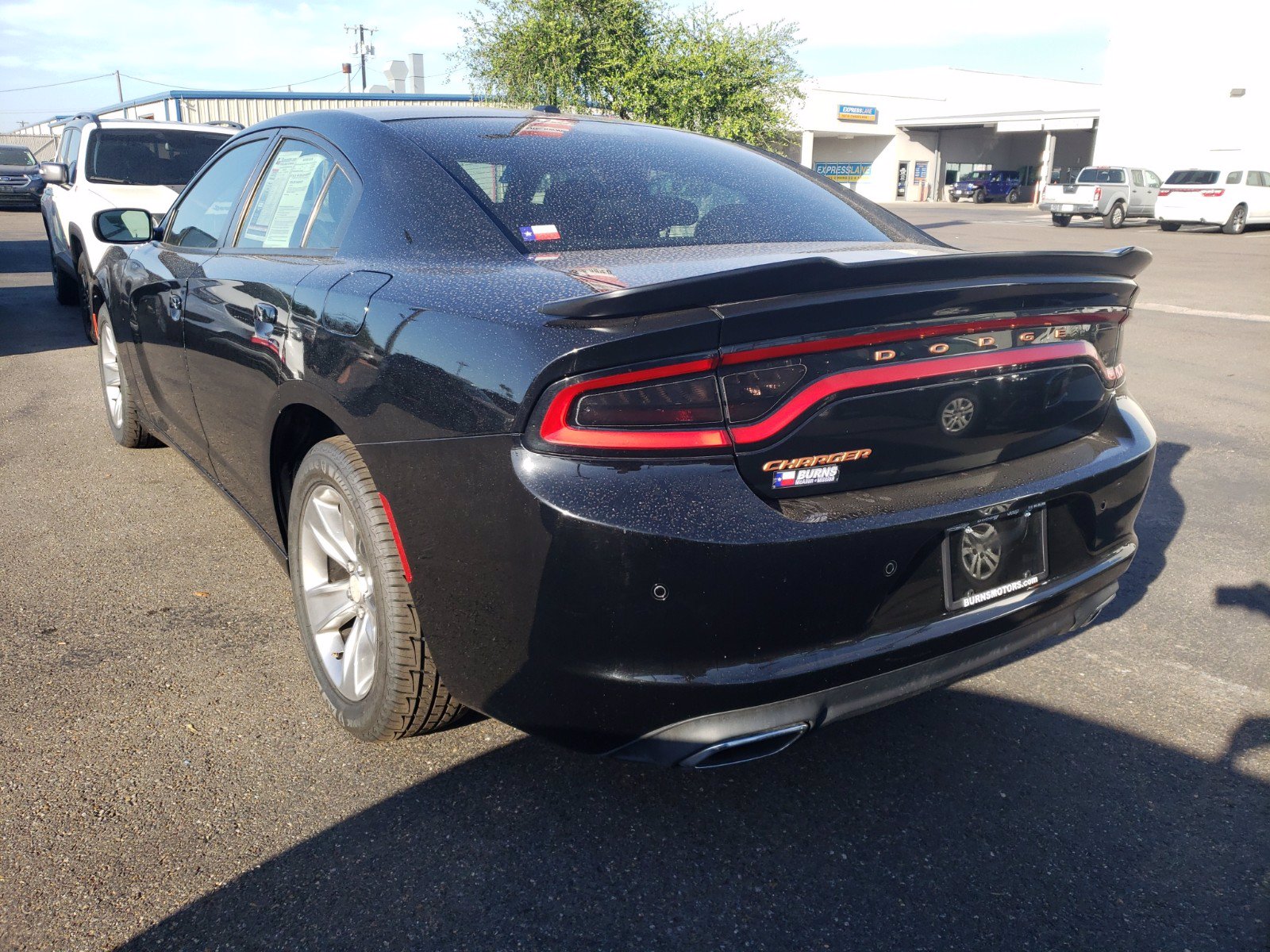 Pre-Owned 2016 Dodge Charger SE