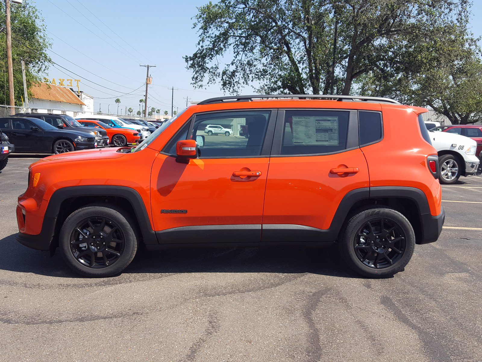 New 2020 JEEP Renegade Altitude